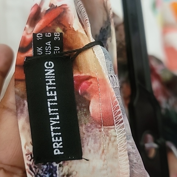 PrettyLittleThing WideLeg Floral Victorian Pants Side Zip Size 6 NWT - Picture 7 of 8